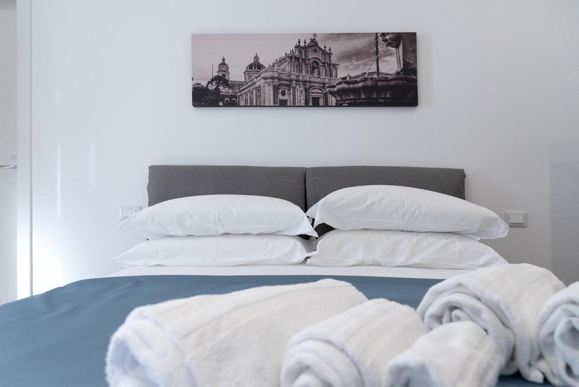 Civicocento Charming Rooms Catania Bagian luar foto